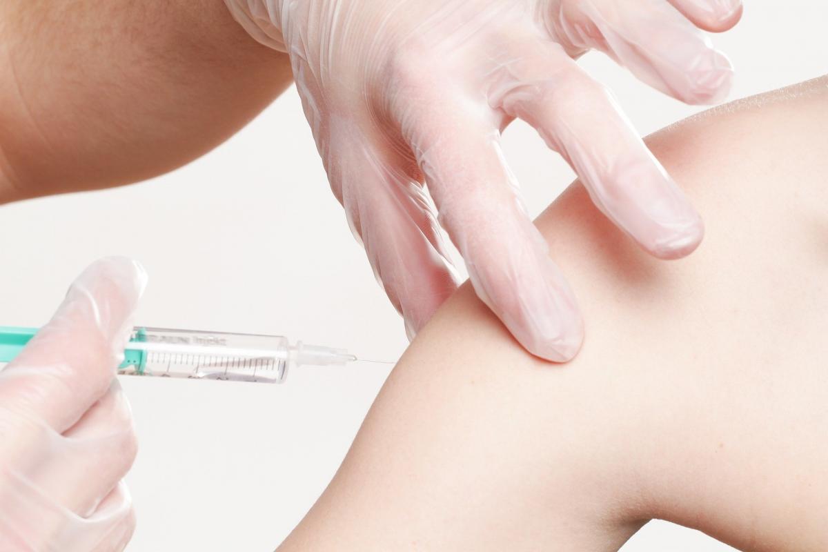 CCOO denuncia la falta de previsión de la Delegación de Salud sobre la vacunación de la gripe. Foto: Pixabay