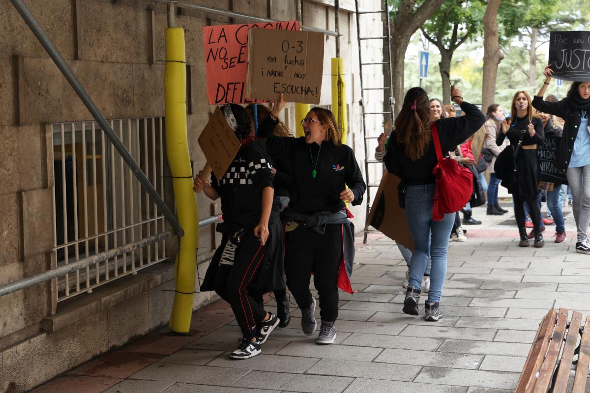 Huelga Escuelas Infantiles 25 de octubre 20223 - Calle Ferraz